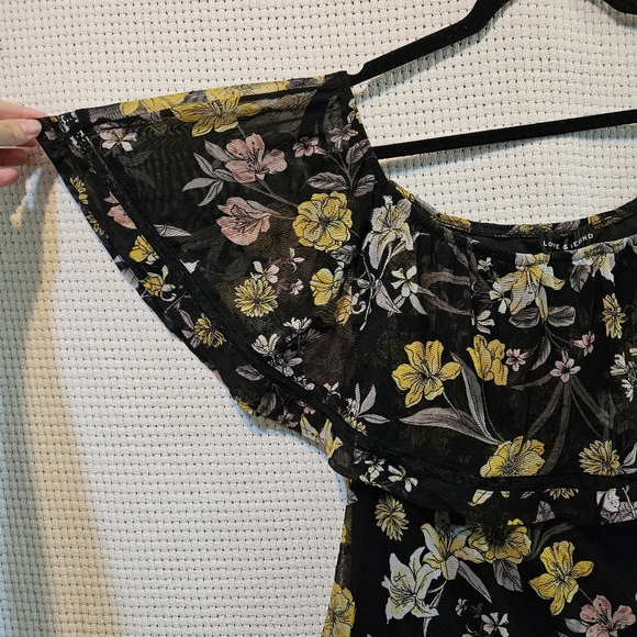 Love And Legend 1x Floral Black and Yellow Women's Top - Picture 2 of 9